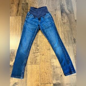 Old navy maternity jeans